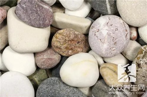 冰晶石的作用是什么?