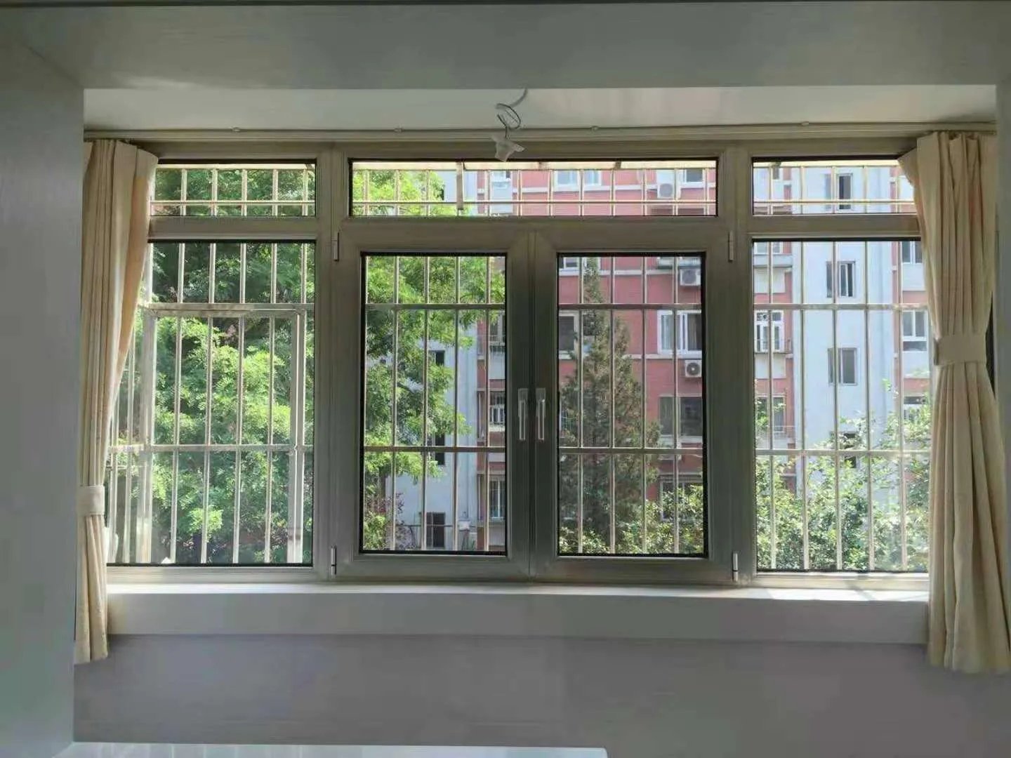 中空玻璃和夹胶玻璃的区别是什么???