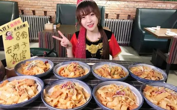 央视再评大胃王吃播，那些浪费粮食严重的人有多可耻？